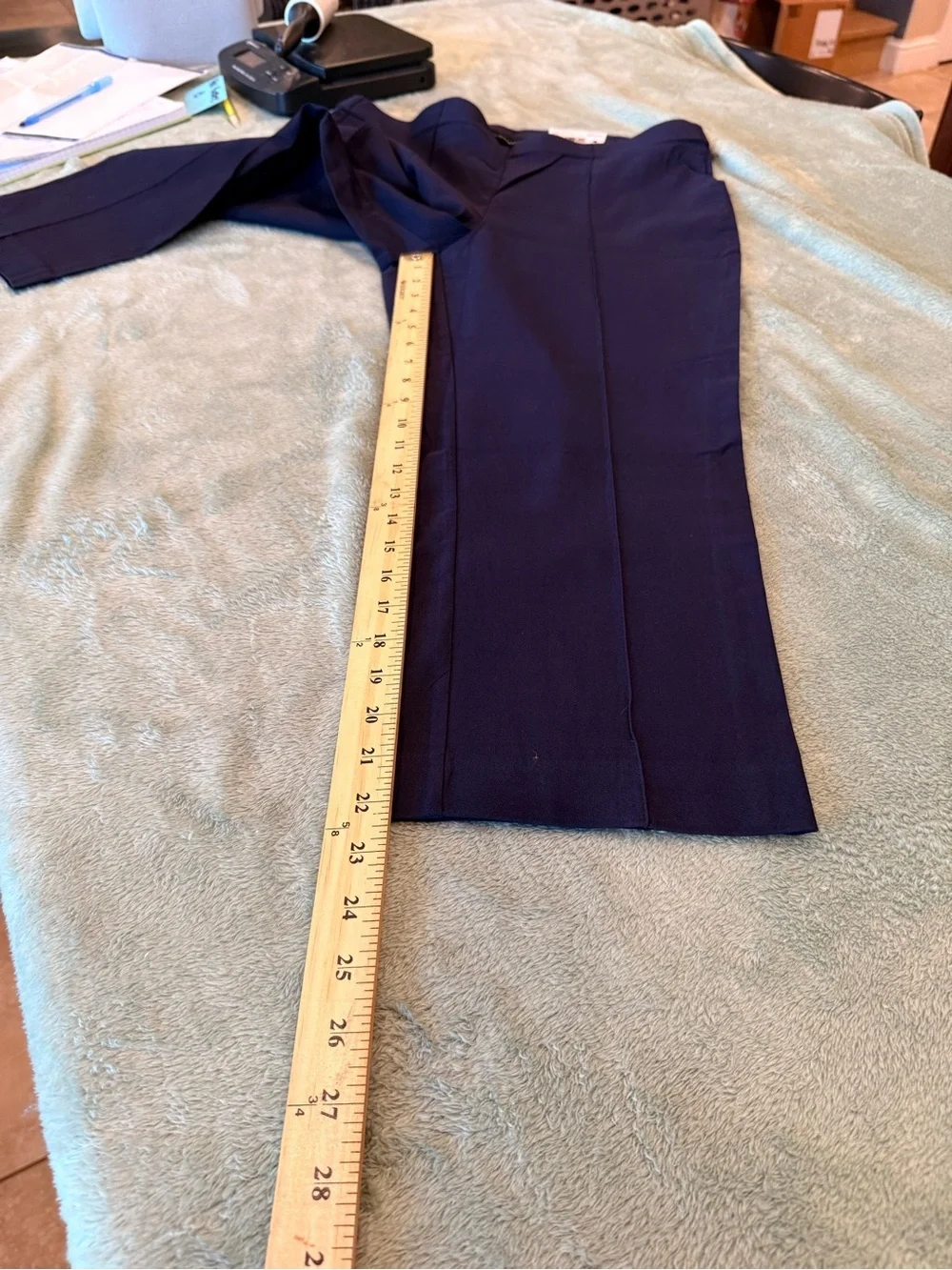 NWT Rafaella Pintuck Crop Pants Women’s Size 14 Navy Pull-On Stretch Pockets